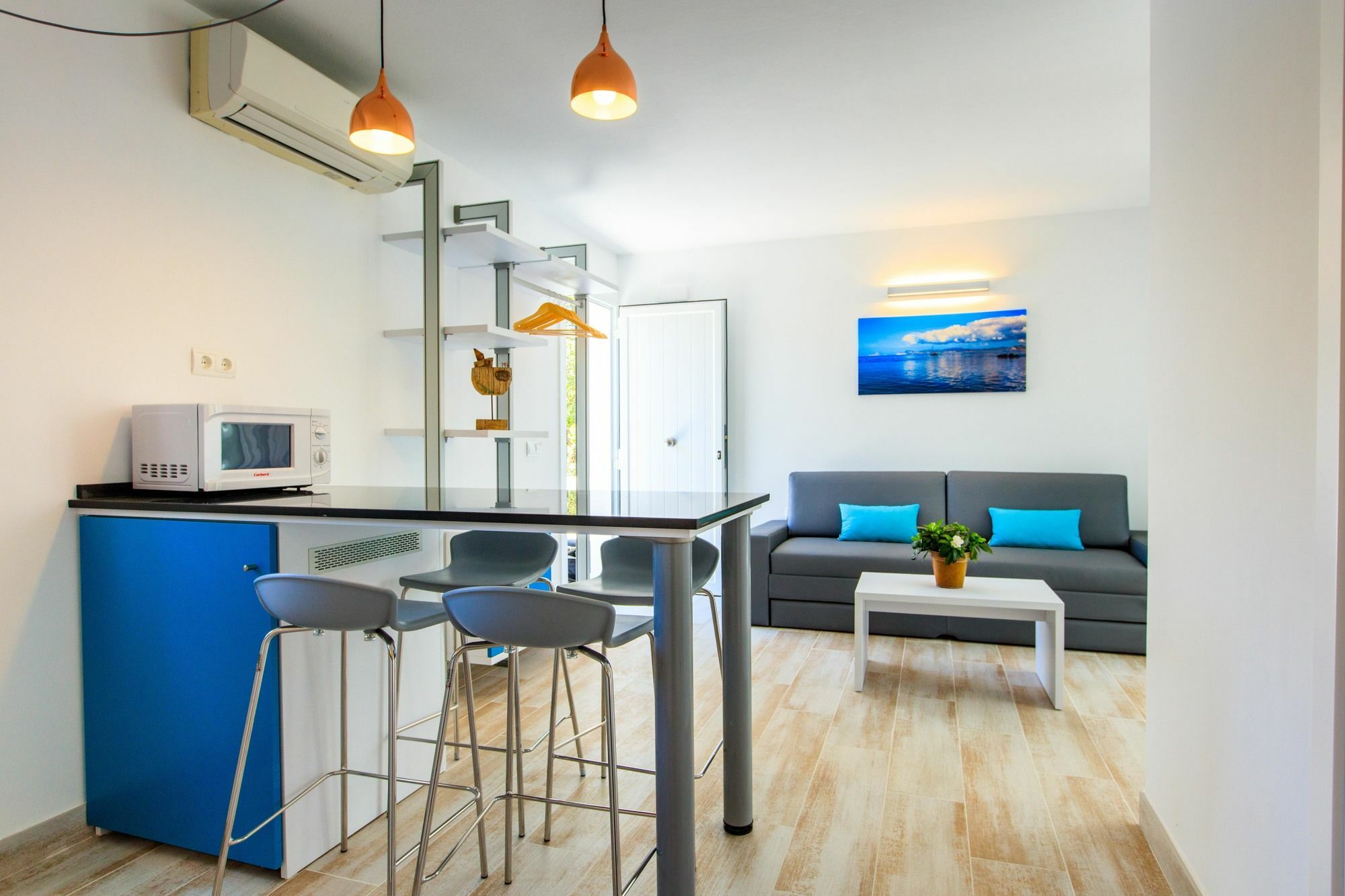 Pinos Playa Suites Es Migjorn Exterior foto
