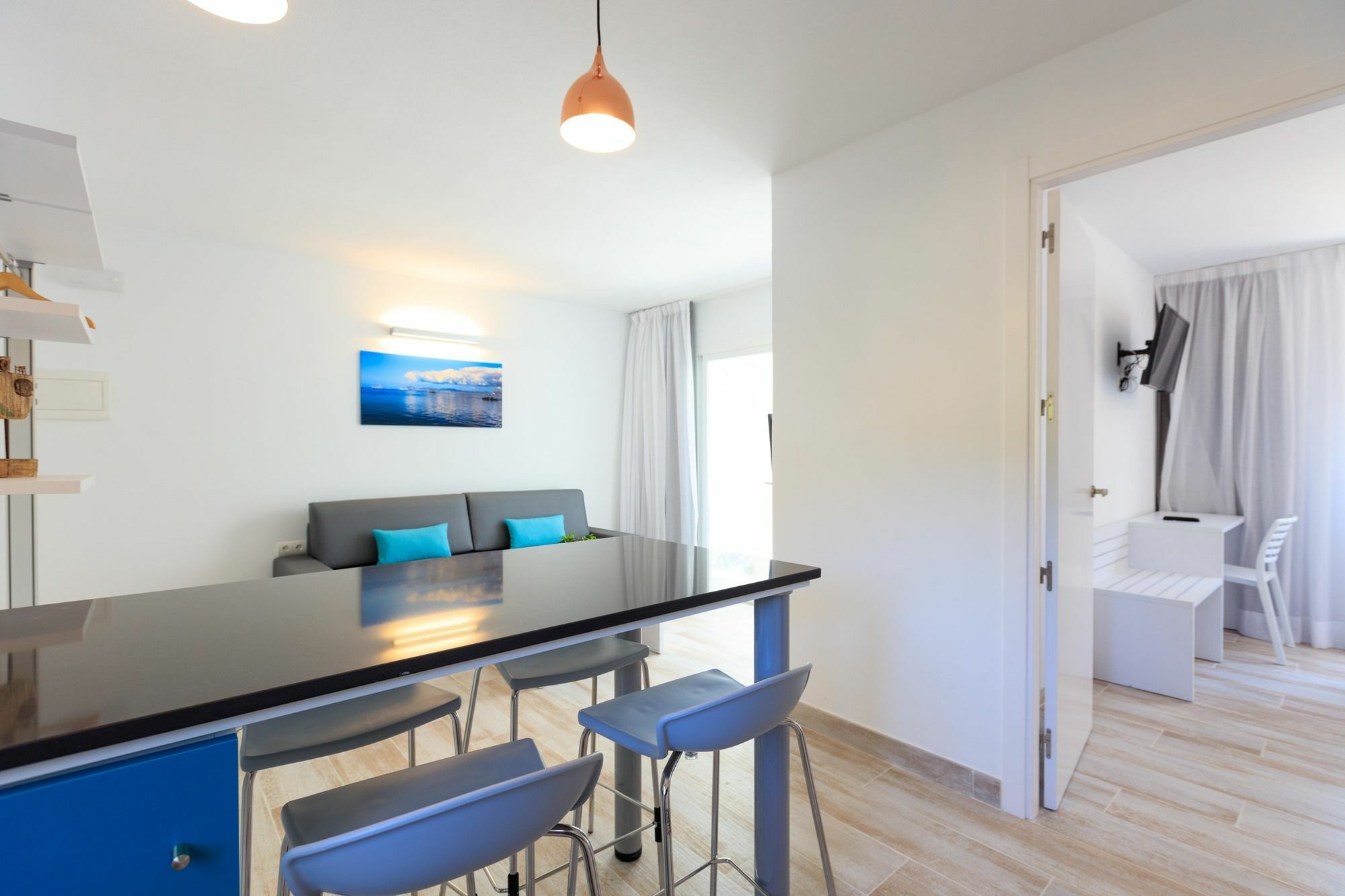 Pinos Playa Suites Es Migjorn Exterior foto